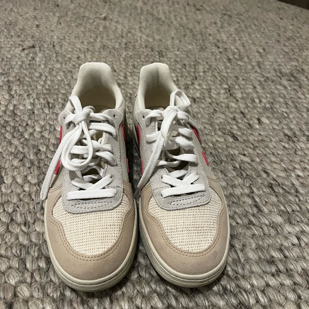Pink Veja